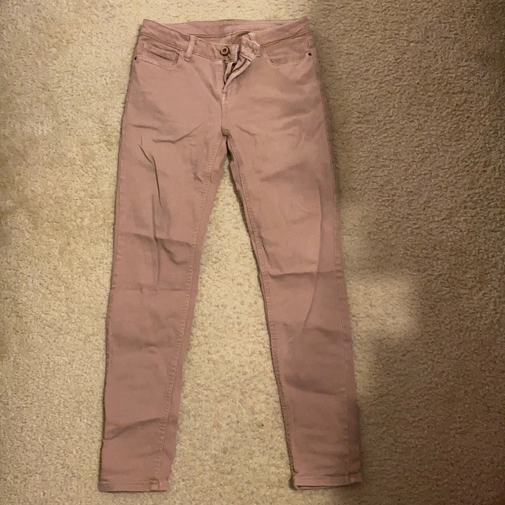 Mauve jeans